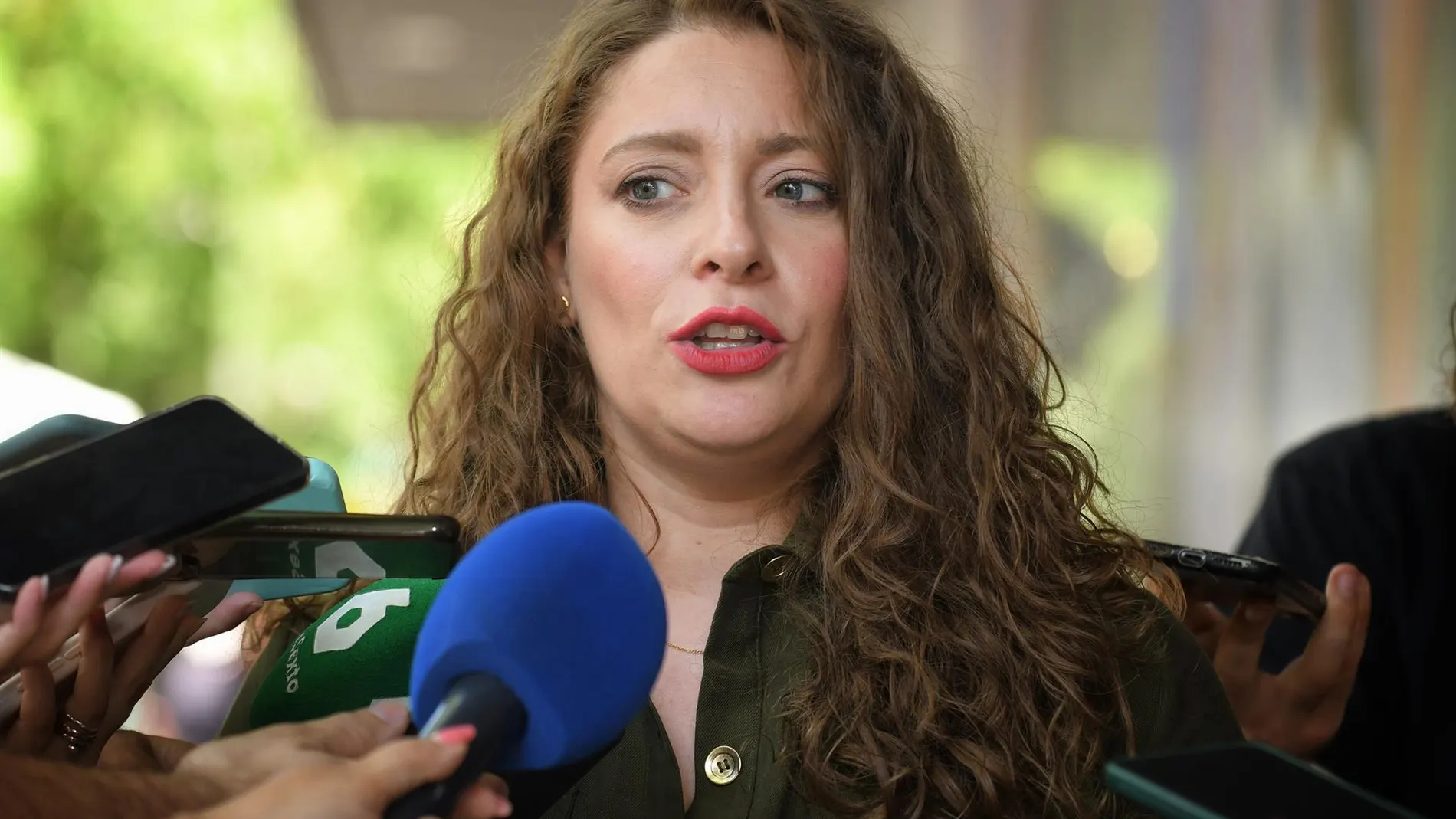 VÍDEO: Ester Muñoz (PP) celebra que al PSOE "no le guste" su perfil y ve un "cumplido" que la tilde de "hoolingan"