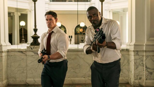  John Cena e Idris Elba en la película 'Jefes de Estado' 