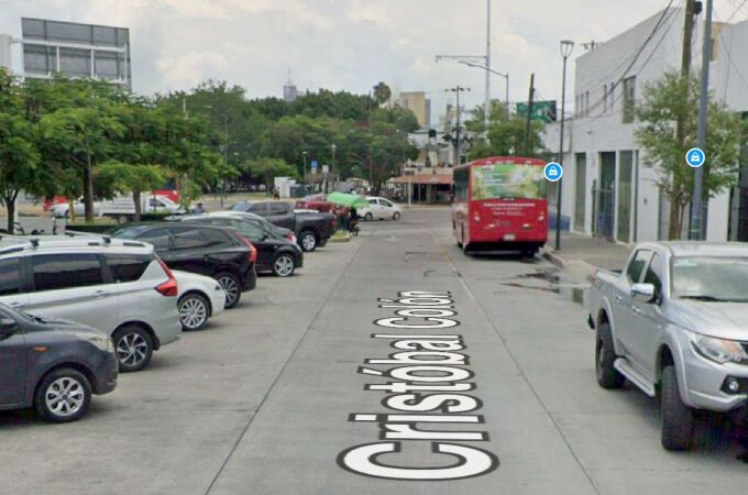 Avenida Cristobal Colón, en Guadalajara.