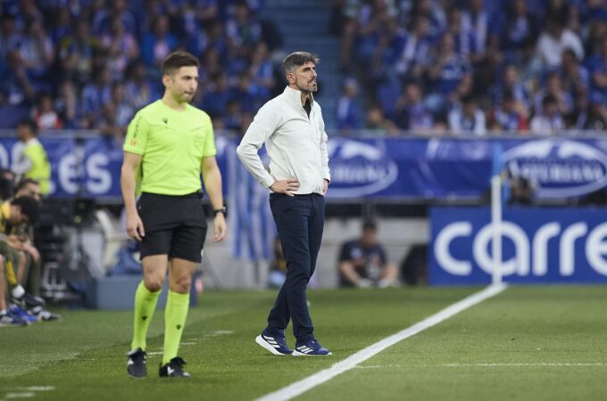 Fútbol.- Paunovic renueva y dirigirá al Oviedo en Primera