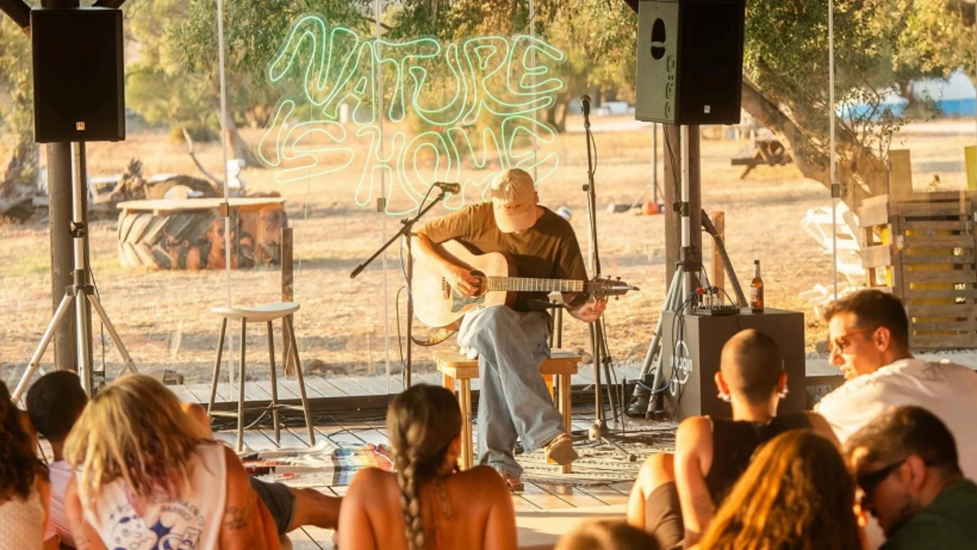 Donde la música encuentra refugio: 'Nature Is Home', el festival que crea comunidad