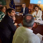 Reunion del PSOE (Maria Jesus Montero y Felix Bolaños) y Sumar (Ernest Urtasún) en la comisión sobre el pacto 