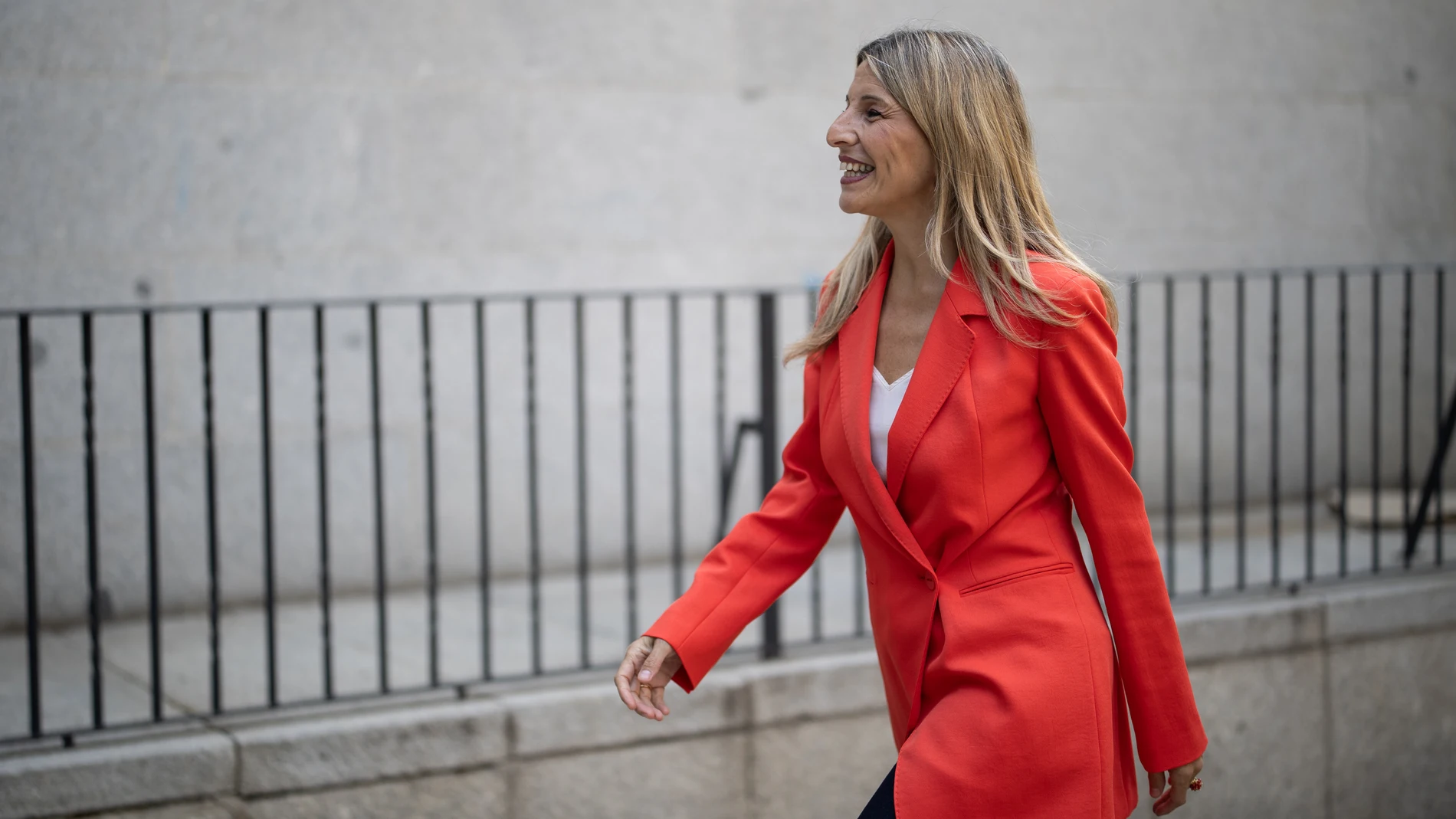 La vicepresidenta segunda y ministra de Empleo y Economía Social, Yolanda Díaz, y el presidente del CES, Antón Costas, inauguran las jornadas del organismo sobre la Memoria sobre la situación socioeconómica y laboral 2024, en la sede del CES, a 2 de julio de 2025, en Madrid (España). La reunión está organizada por el Consejo Económico y Social (CES), con el fin de abordar los principales resultados y análisis recogidos en la memoria anual de este organismo, que evalúa la evolución económica, ...
