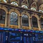 El IBEX abre con un alza del 0,39 %, pendiente de aranceles, el empleo en EEUU y la banca