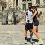 Isco Alarcón y Sara Sálamo, en la Catedral de Santiago. 
