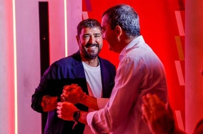 Ciclismo.- La Vuelta celebra su pasado y futuro con el anuncio de la canción 'Te estaba esperando' de Antonio Orozco