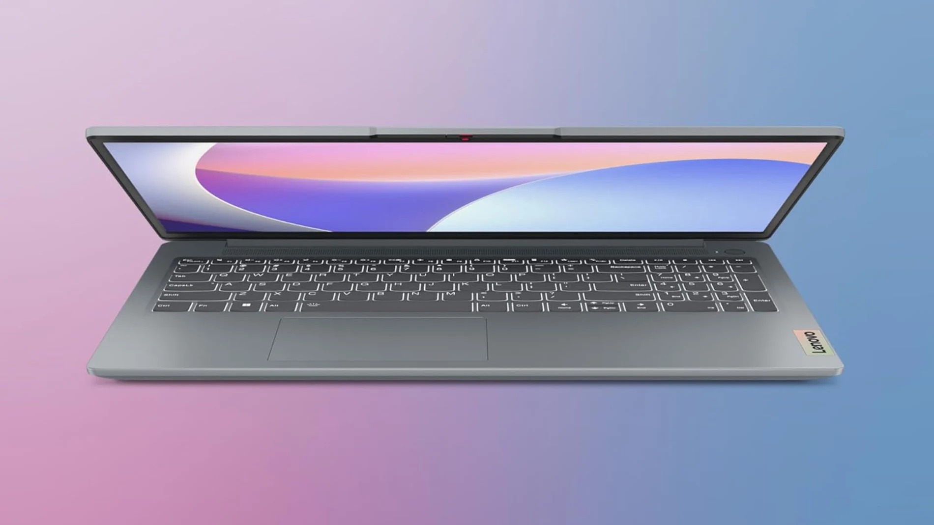 El Lenovo IdeaPad Slim 3 Gen 8 es fino y compacto