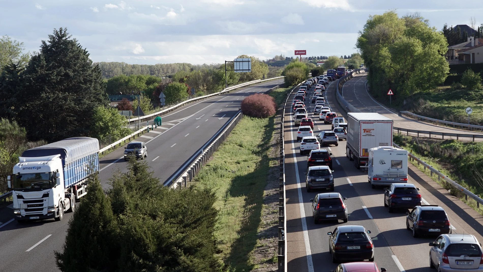 Tráfico denso en las carreteras de Castilla y León