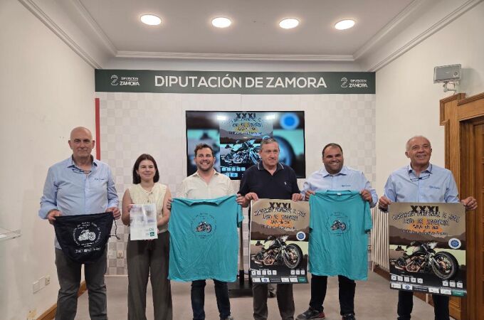 Faúndez presenta la concentración motera de Sanabria junto a Víctor López de la Parte, Miguel Ángel Martos, Ángel Ferrero Rábano, Eduardo Fernández y Laura Huertos