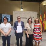 Un nuevo libro descubre los secretos de una de las joyas del arte valenciano, el retablo de El Centenar de la Ploma