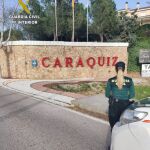 Un agente de la Guardia Civil en Caraquiz (Guadalajara)