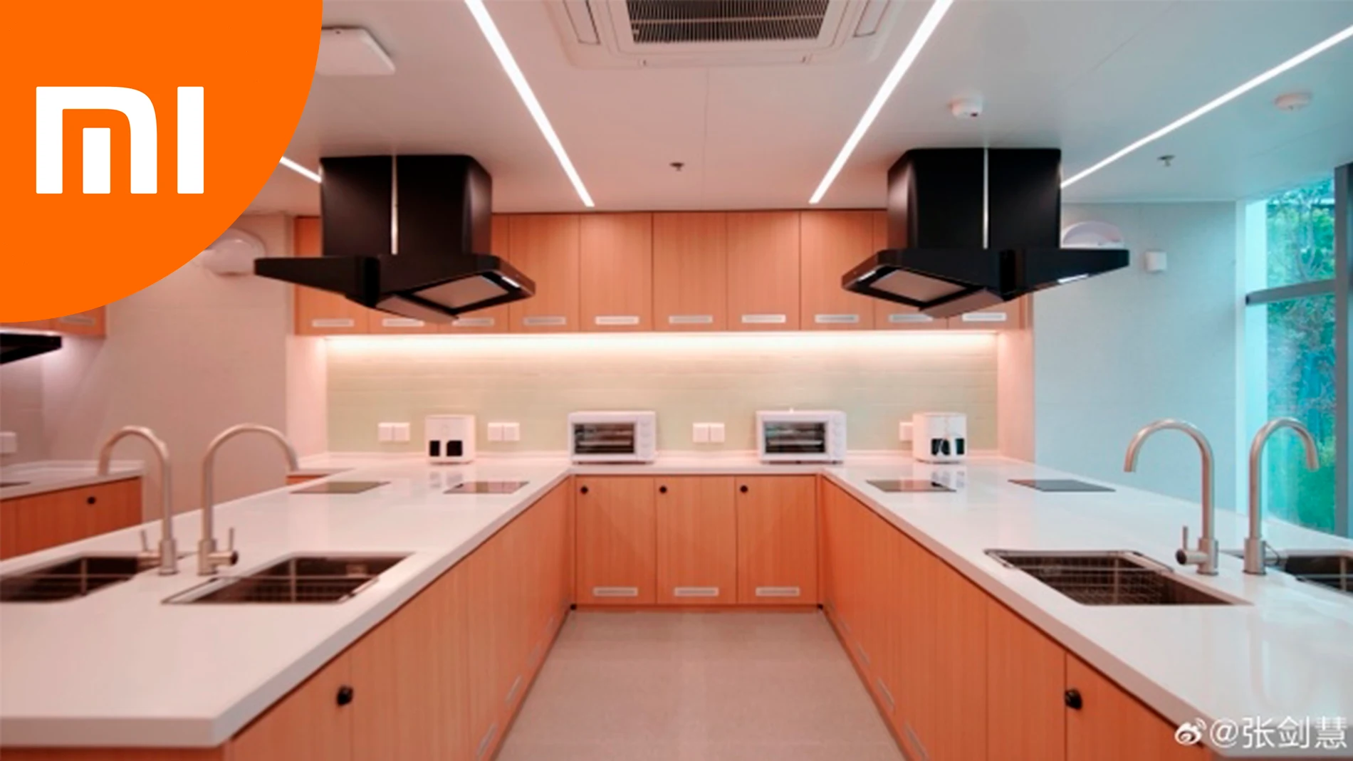 La cocina, compartida, de uno de los bloques de edificios de Xiaomi