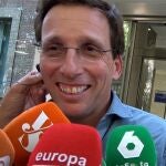 Primeras palabras de José Luis Martínez-Almeida tras convertirse en padre
