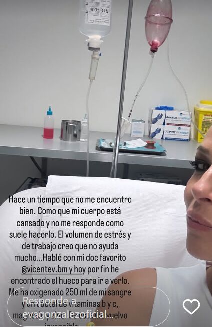 Eva González, desde la camilla del hospital