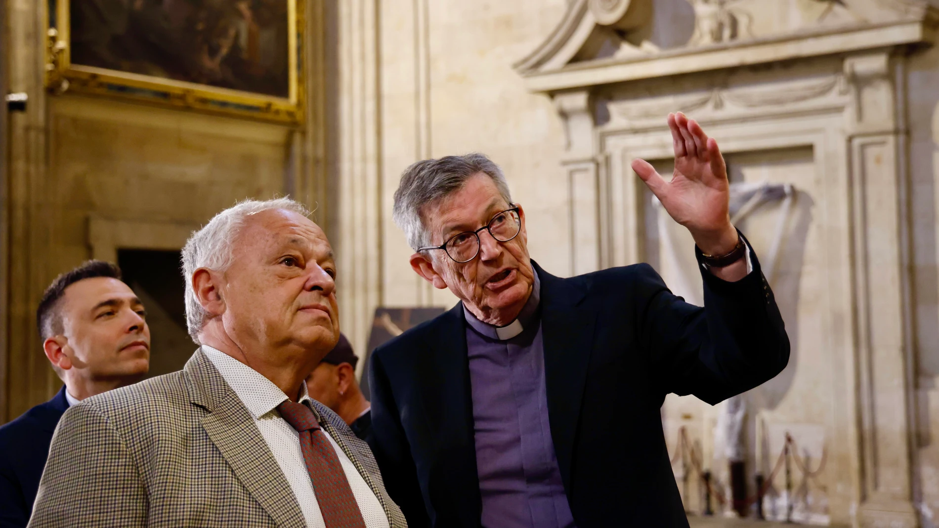 El consejero de Cultura, Turismo y Deporte, Gonzalo Santonja, participa en la presentación la restauración de la actuaciones de conservación y limpieza de los retablos de la Real Clerecía de San Marcos.