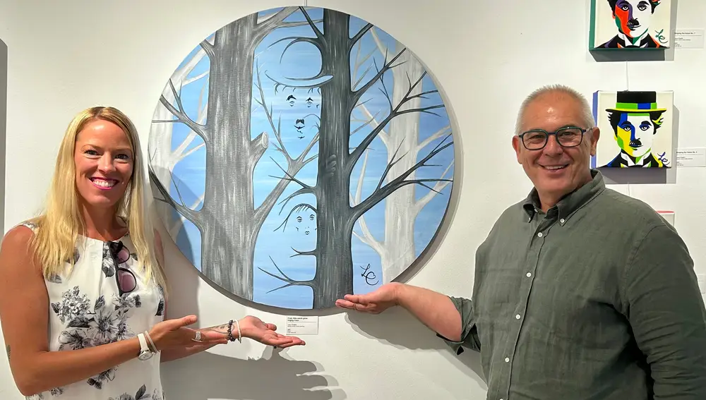 Laura Chaplin, nieta de Charlot, presenta sus últimas obras en Marbella (Málaga)