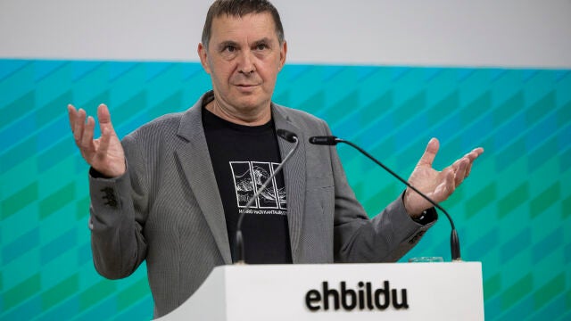 El coordinador general de EH Bildu, Arnaldo Otegi, comparece para presentar un análisis de la situación política