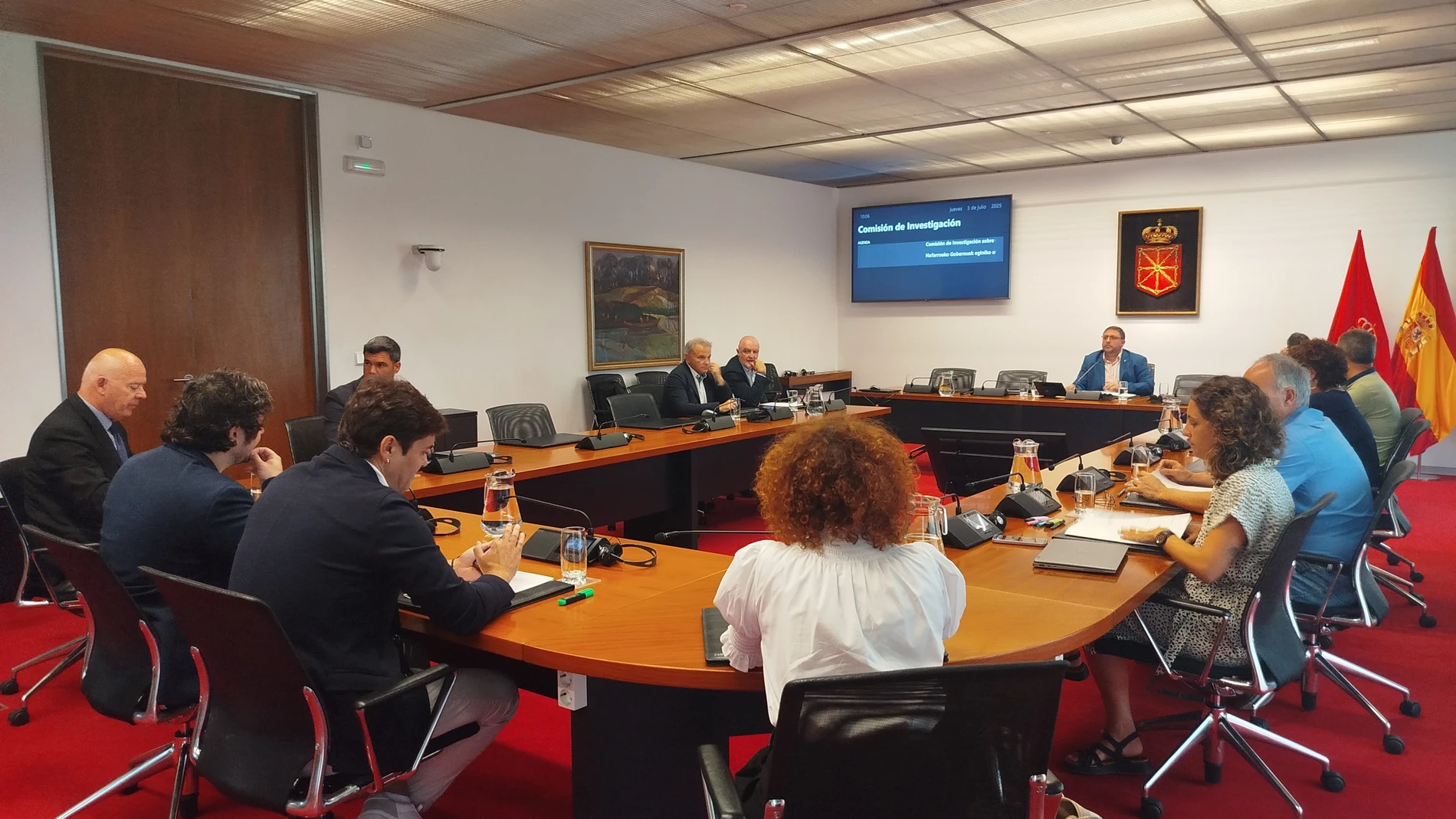 Imagen de la comisión de investigación del Parlamento de Navarra sobre las adjudicaciones de obras llevadas a cabo por el Gobierno foral en las últimas cuatro legislaturas a empresas señaladas en el informe de la UCO EUROPA PRESS 03/07/2025