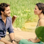 Rodrigo Guirao y Ástrid Janer, respectivamente César y Amanda en 'La Encrucijada'