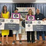 La concejala Blanca Jiménez junto a los ganadores del concurso