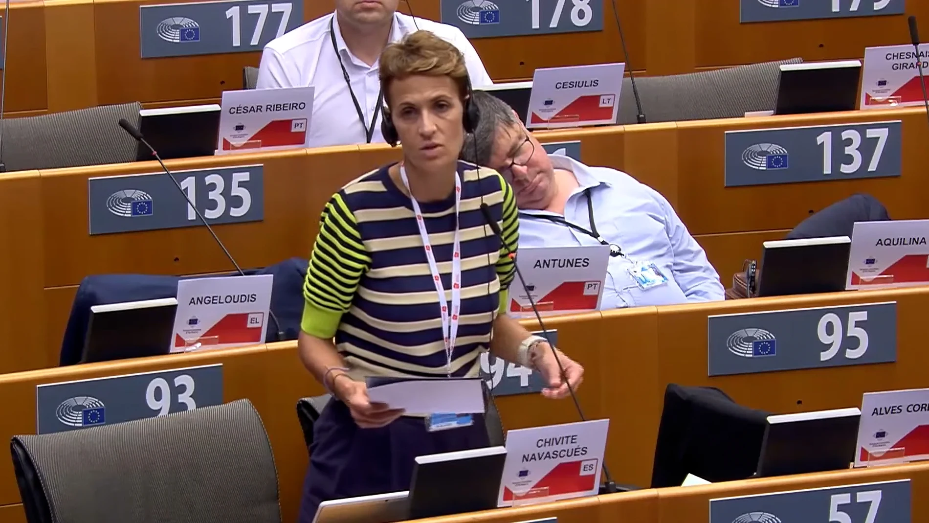 El momento en el que un representante maltés se quedó dormido durante el discurso de Chivite