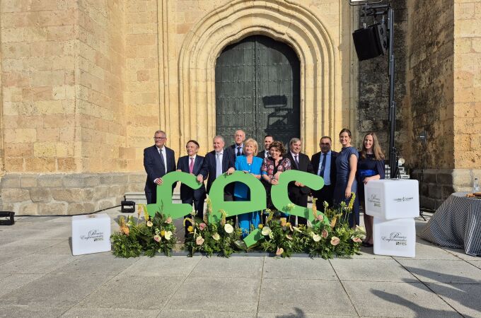 Leticia García y José Luis Sanz Merino en la gala de entrega de los premios al empresario del año en Segovia