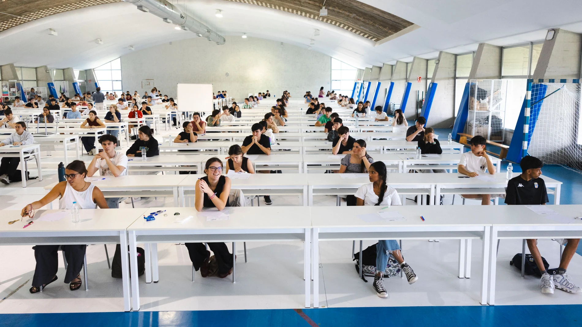 Alumnos realizan la Selectividad. REMITIDA / HANDOUT por UNIVERSIDAD PABLO DE OLAVIDE Fotografía remitida a medios de comunicación exclusivamente para ilustrar la noticia a la que hace referencia la imagen, y citando la procedencia de la imagen en la firma 03/07/2025