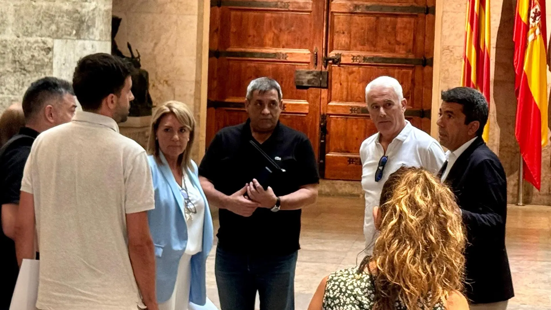 AM.- Agrupación afectados dana 'Tots a una veu' se reúne con Mazón y reclama coordinación para avanzar en reconstrucción