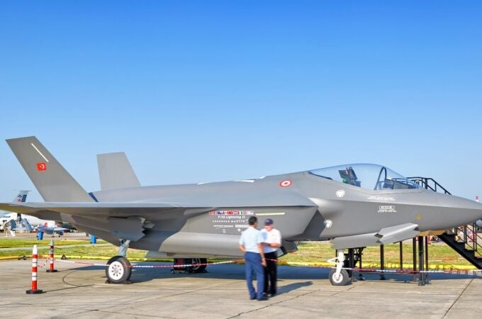 Los analistas tiran de las orejas a Donald Trump: no debe enviar el F-35 a Turquía y estas son las razones