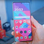Pantalla pOLED curva, cámara con OIS, batería duradera y un Android limpio en este Motorola de oferta