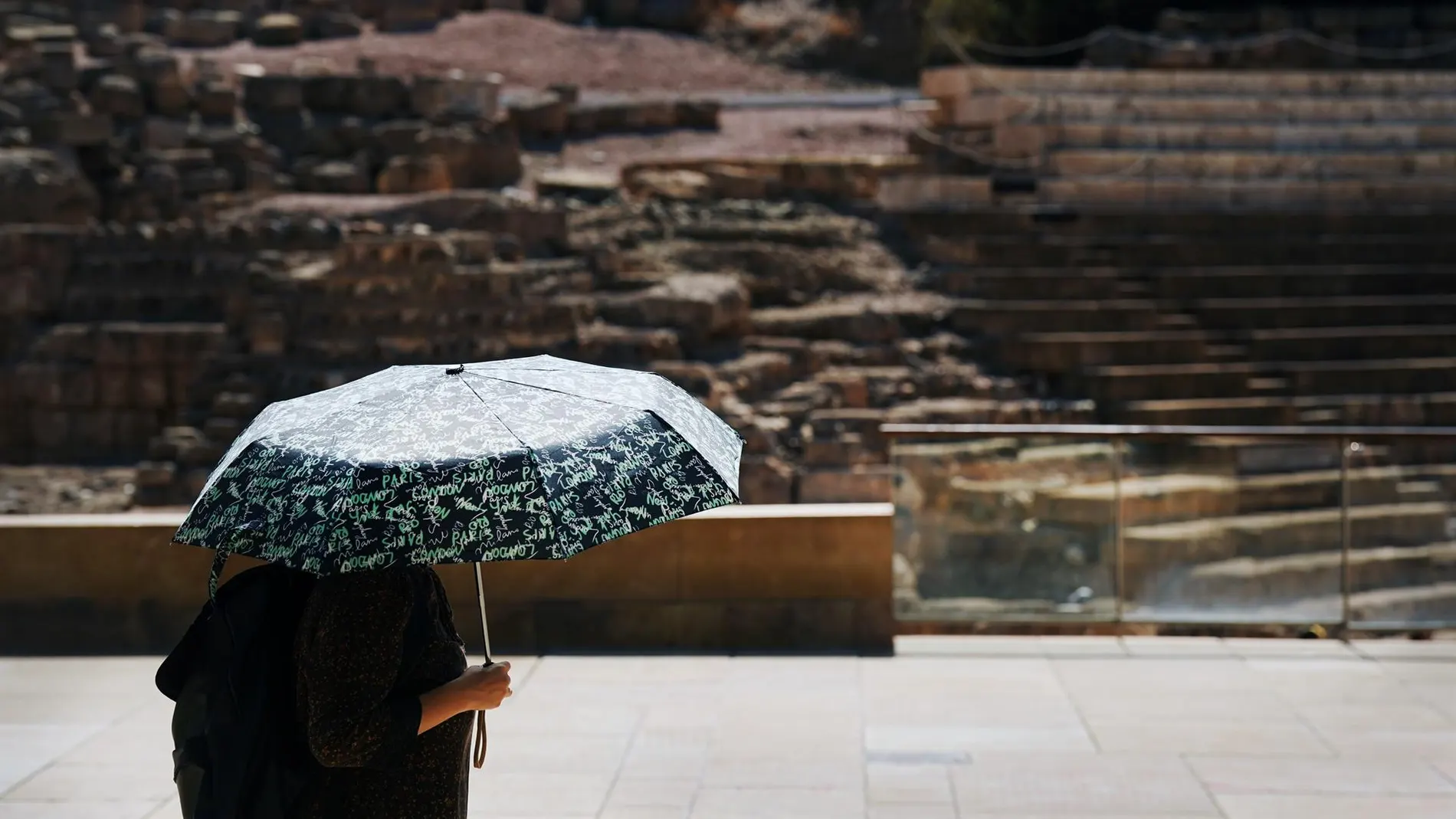 MURCIA.-Un total de 40 provincias estarán mañana en aviso por calor y tormentas, con cinco CCAA en nivel naranja