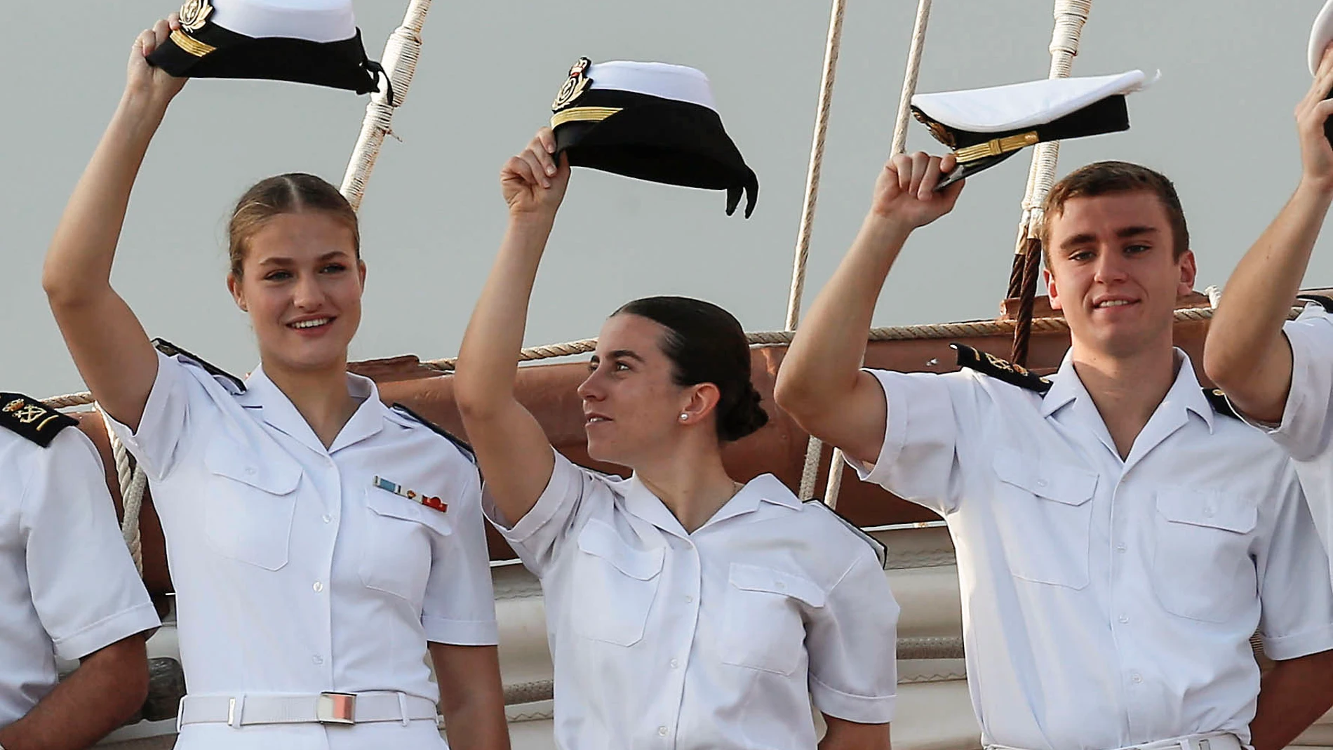 La visita de la infanta Sofía a la Princesa Leonor en Gijón: todos los detalles de su encuentro secreto