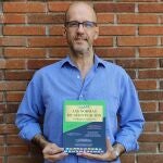 Luis Javier Muñoz, arqitecto, profesor de Secundaria y autor del libro "Todas las normas de acentuación en lengua española"