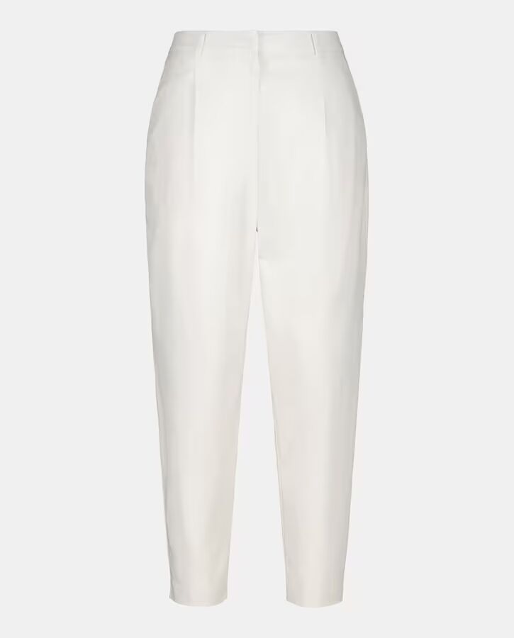 Pantalón de vestir liso.