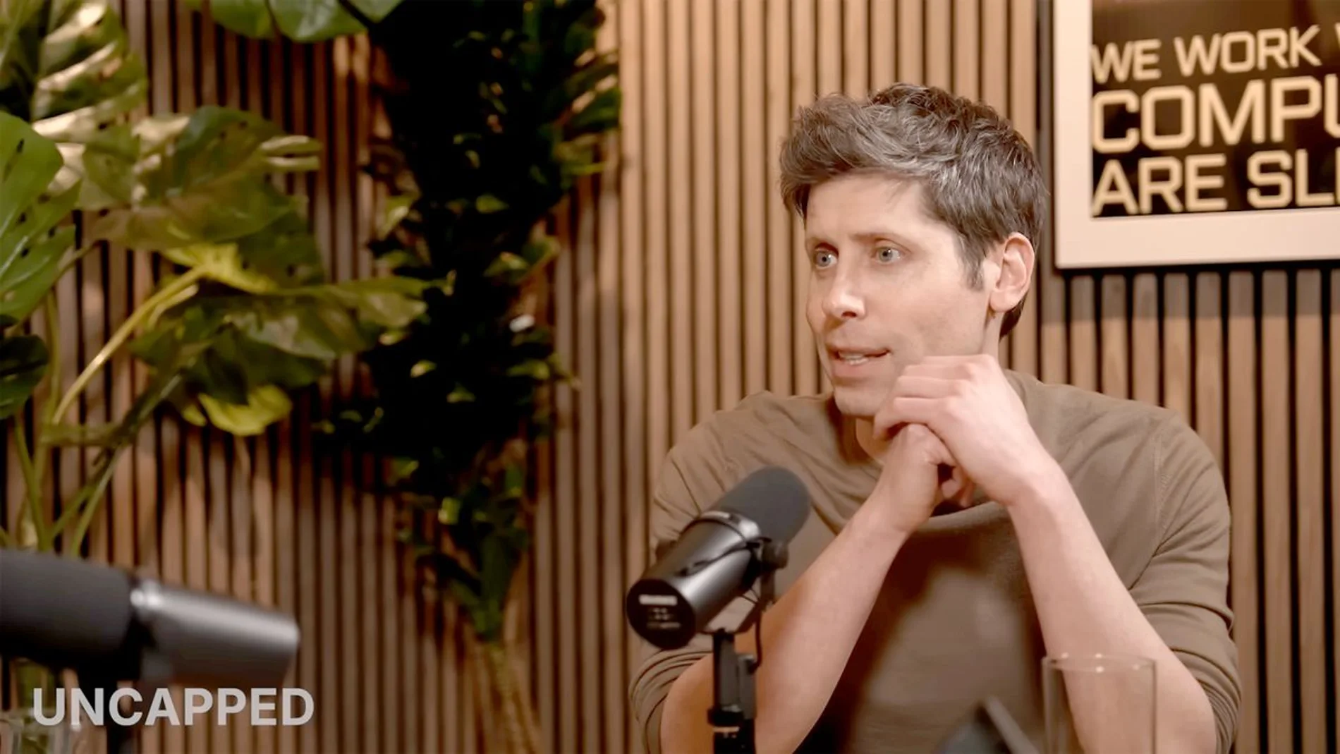 Sam Altman espera que los móviles y ordenadores no se queden atrás a la hora de aprovechar la IA