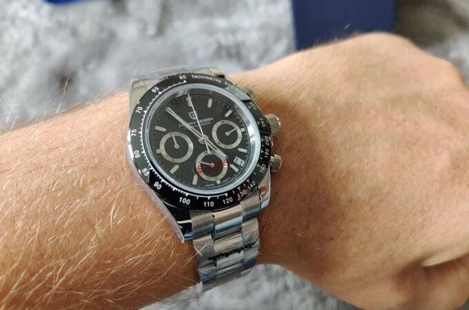 Seiko por dentro, Rolex por fuera: el reloj premium que cuesta menos de 45 euros