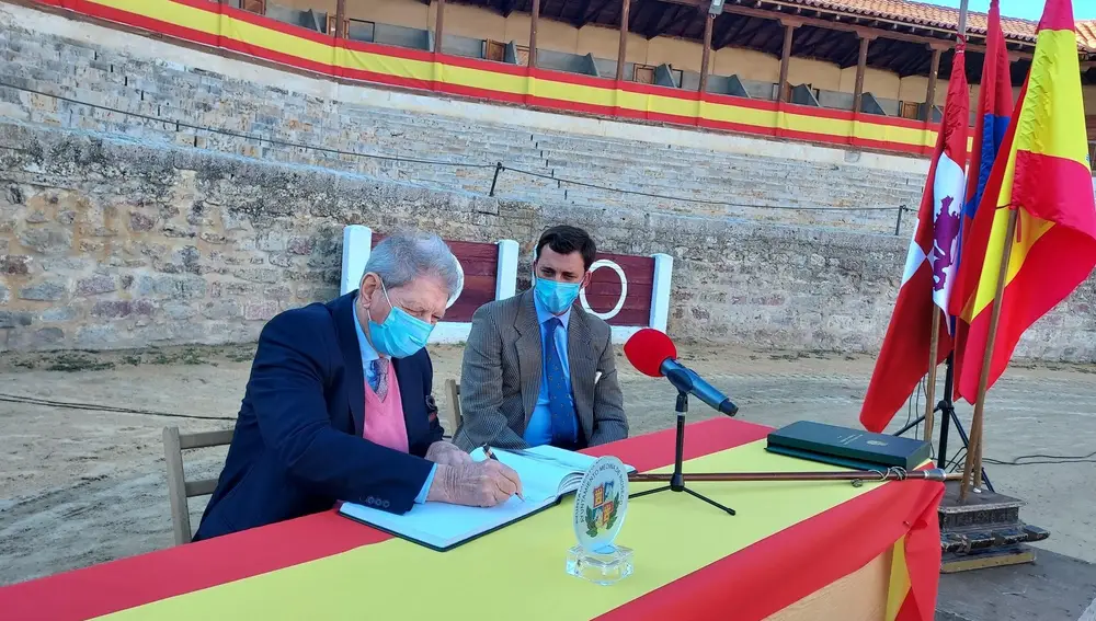 Muere a los 92 años el rejoneador Rafael Peralta, hijo adoptivo de Rioseco (Valladolid)