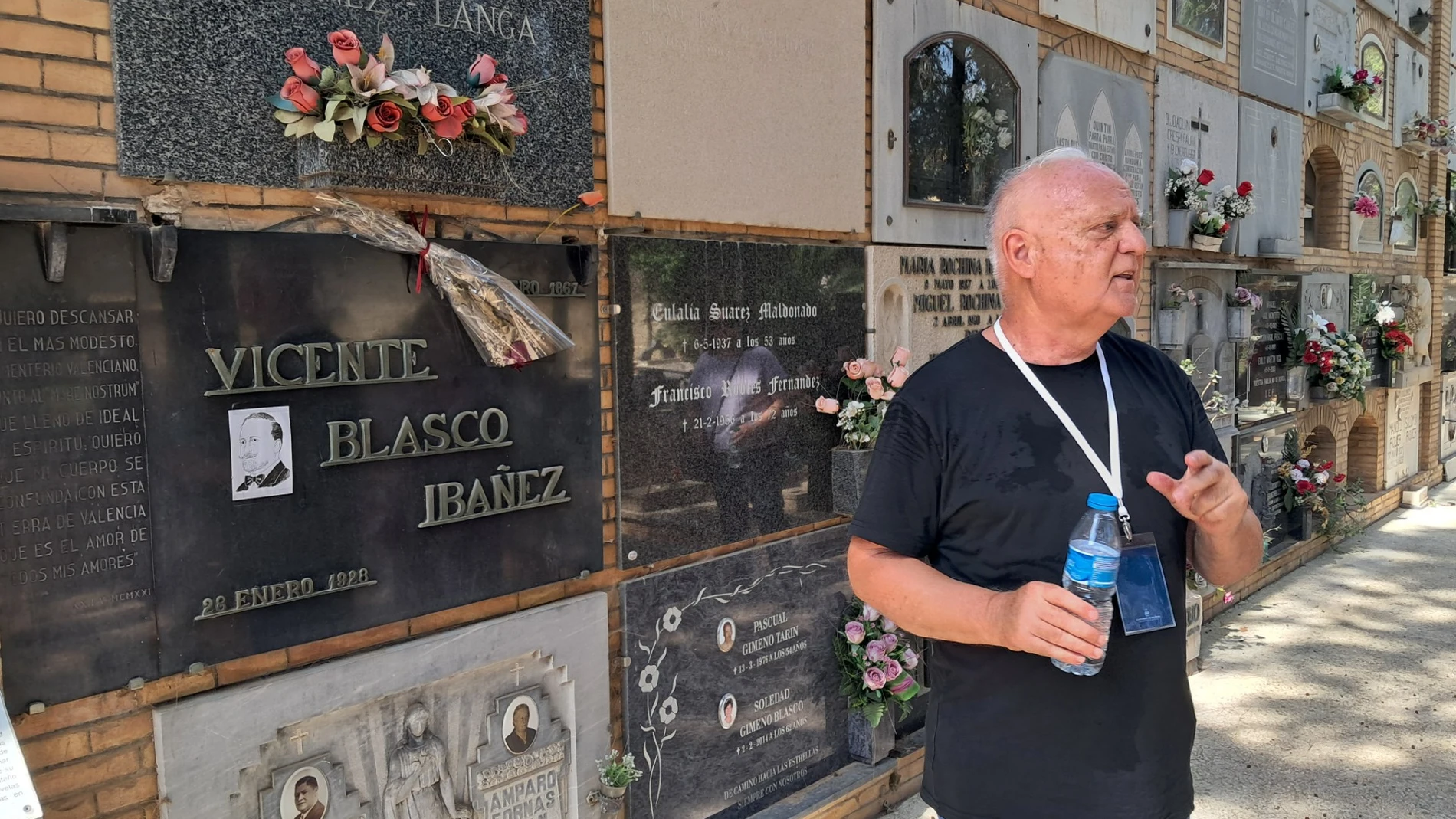 Rafael Solaz dirige visitas guiadas al Cementerio General de Valencia