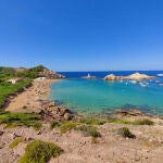 La cala de Menorca que está entre las playas más felices del mundo, según National Geographic