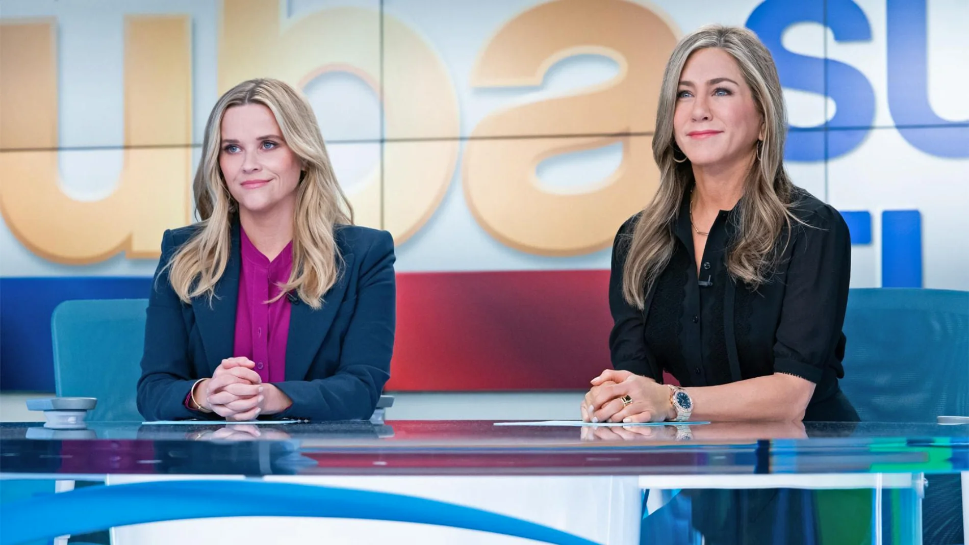 Sí, la vista no te está fallando: son Reese Witherspoon y Jennifer Aniston como presentadoras