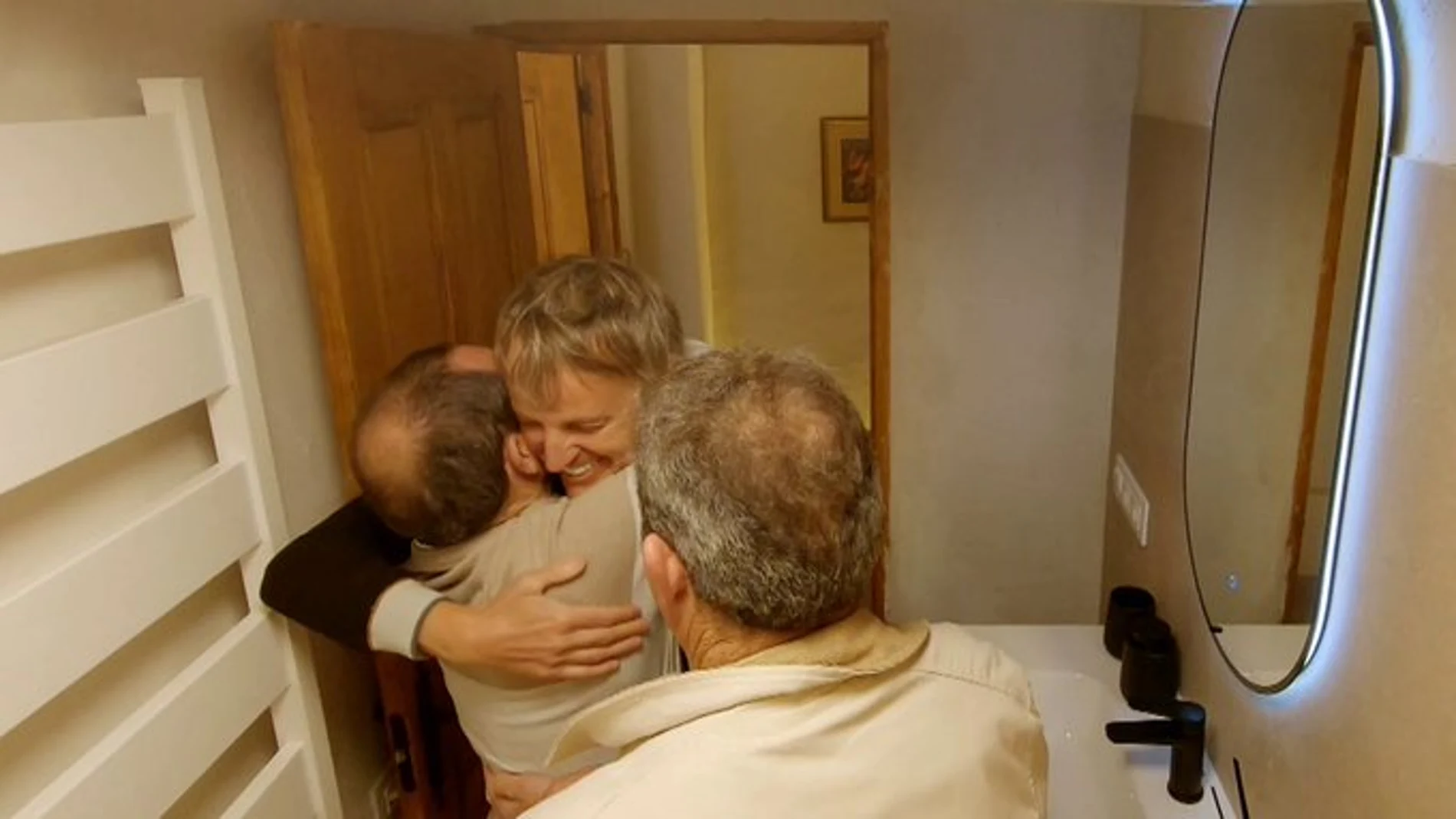 Jesús Calleja le cambia la vida a los hermanos Félix y Martín