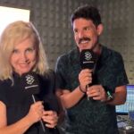 Rosa del Fresno, voz femenina de las promociones de Antena 3, y Javier Jíménez, voz corporativa de la cadena. 