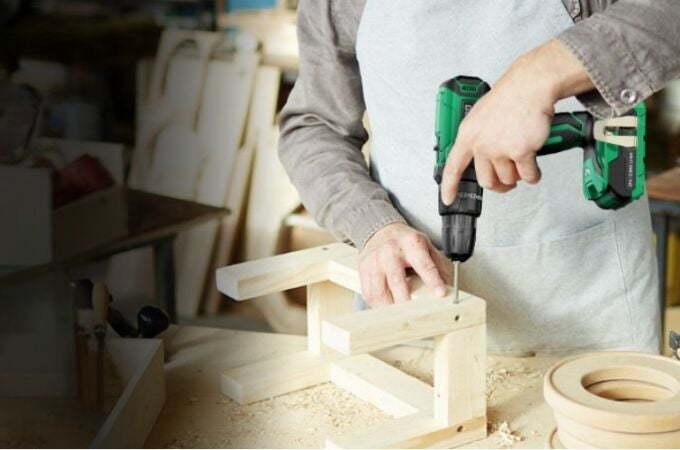 No es Bosch pero este taladro percutor revoluciona tu bricolaje por menos de 35 euros