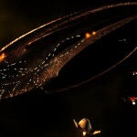 Moya es tanto hogar como prisión para sus tripulantes en 'Farscape'