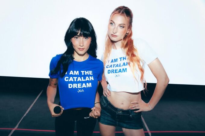 Aitana y Julieta presumen de ser el sueño catalán.
