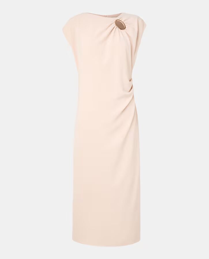 Vestido midi sin mangas.