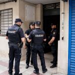 Sucesos.- Hallan a una mujer joven sin vida en un piso de Getafe
