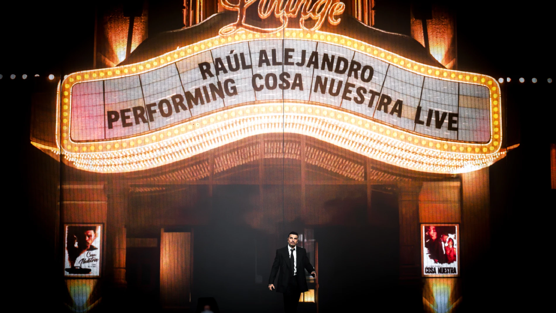 El cantante Rauw Alejandro durante su actuación en el Movistar Arena, a 5 de julio de 2025, en Madrid (España). Rauw Alejandro, estrella del reguetón y pop latino, ha revolucionado la música urbana con éxitos como “Todo de Ti” y colaboraciones internacionales. Su concierto de hoy parte del Cosa Nuestra World Tour. Diego Radamés / Europa Press 05/07/2025