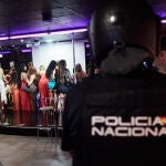 Operativo de la Policía Nacional en un club de Noáin (Navarra)