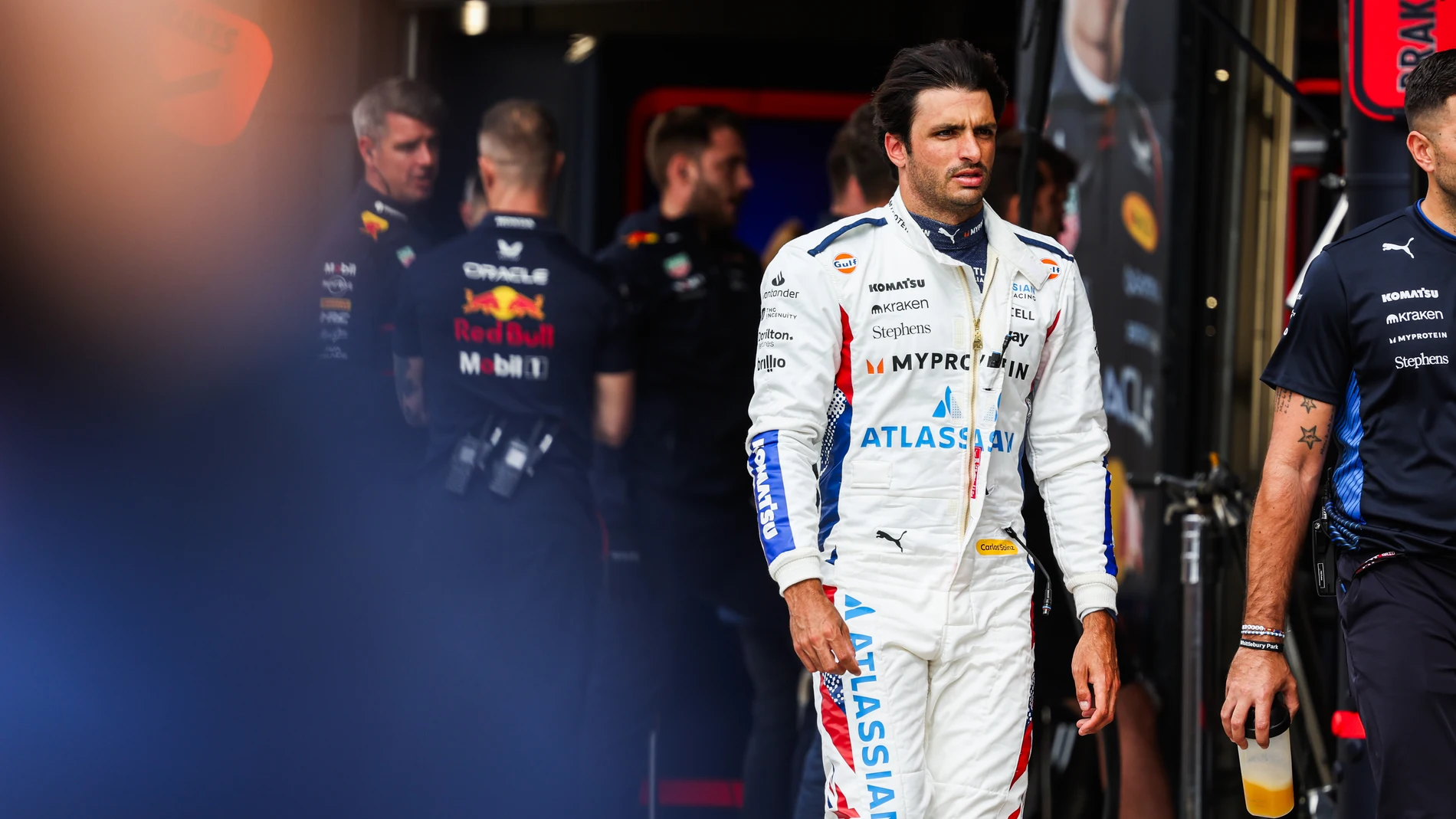 SAINZ Carlos (spa), Williams Racing FW47, portrait during the Formula 1 Qatar Airways British Grand Prix 2025, 12th round of the 2025 FIA Formula One World Championship from July 4 to 6, 2025 on the Silverstone Circuit, in Silverstone, United Kingdom - Photo Antonin Vincent / DPPI AFP7 05/07/2025 ONLY FOR USE IN SPAIN